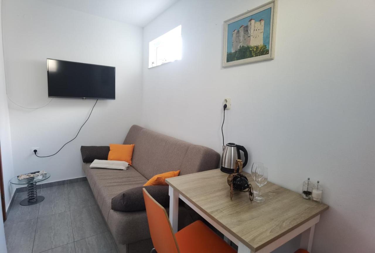 Studio Apartment Lipa Senj  Bagian luar foto