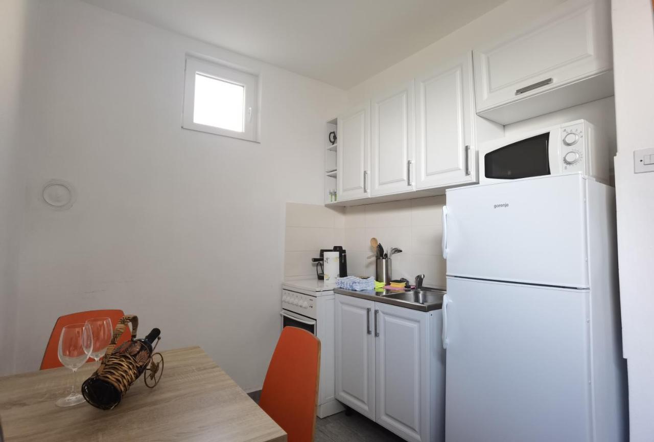 Studio Apartment Lipa Senj  Bagian luar foto