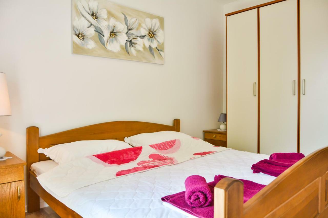 Studio Apartment Lipa Senj  Bagian luar foto